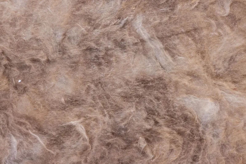 Ciò che le Dita Sanno Prima degli Occhi: Il Racconto dei Materiali Moncler